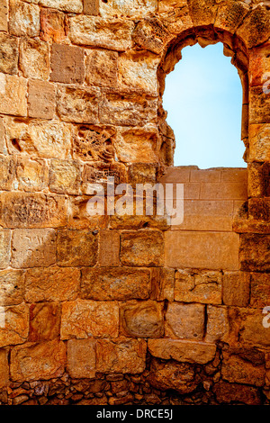 Fenster in der byzantinischen Kirche in der Festung Masada in Israel Stockfoto