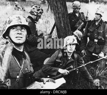 Waffen SS Soldaten des zweiten Weltkriegs Stockfoto