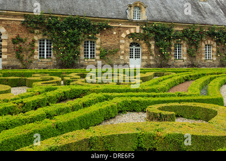 Frankreich, Calvados, Balleroy, Schloss Balleroy, Jardin ein la Francaise und Nebengebäude Stockfoto