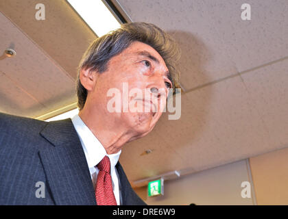 Tokio, Japan. 22. Januar 2014. Japans ehemaliger Premierminister Morihiro Hosokawa kommt an das Tokyo Weltstädtische Regierungsbüro für seine Pressekonferenz zur Tokyo Gouverneur Wahl in Tokio, Japan, am 22. Januar 2014. Bildnachweis: AFLO/Alamy Live-Nachrichten Stockfoto