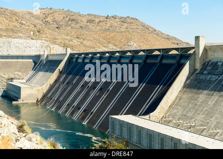Grand Coulee Dam, am Columbia River, Washington State, USA.  Von der Westseite gesehen. Stockfoto
