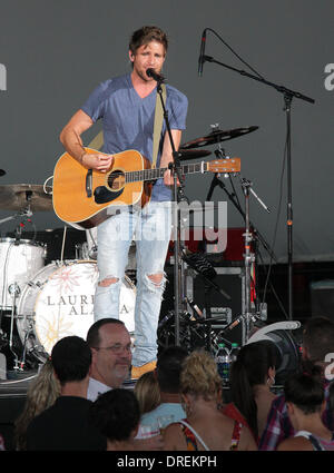 Canaan-Smith, die live während der "In Ihren Händen" tour im Cruzan Amphitheater West Palm Beach, Florida - 29.07.12 Stockfoto