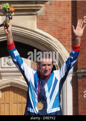 Bradley Wiggins - Team GB - Gold Medal Gewinner Olympische Spiele London 2012 - Radfahren - Mens Einzelzeitfahren, Hampton Court Palace - 44 km - London, England - 01.08.12 Stockfoto