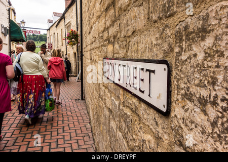 Union Street in die Cotswold Markt Stadt Stroud, Gloucestershire, UK Stockfoto