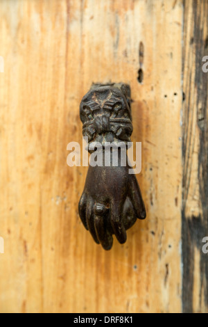 Handgeformten Türklopfer, Göreme, Kappadokien, Türkei Stockfoto