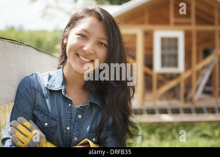 Woodstock, New York USA junge Frau auf traditionellen Bauernhof New York State USA Stockfoto