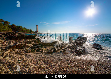 Wellen am Strand, Dugi Otok, Dalmatien, Kroatien Stockfoto