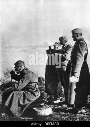 König Peter i. von Serbien auf dem Rückzug nach Invasion, WW1 Stockfoto