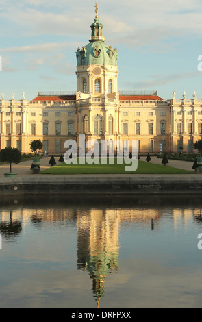 schöne Schloss Charlottenburg in Berlin Stockfoto