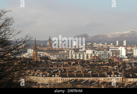 Glasgow Stadtbild und Campsie Fells Schottland Januar 2014 Stockfoto