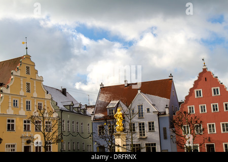 Verschneite Panorama der Wending (Gemeinde im Bezirk Bayern, Deutschland) Stockfoto