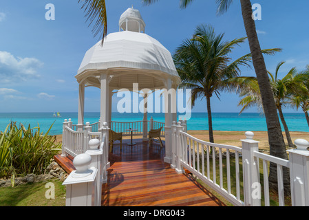 Pavillon am Meer, Pavillon am Strand Stockfoto