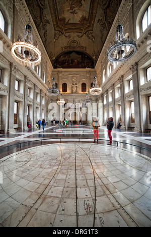 Bürgerinnen und Bürger Hall, Innere des königlichen Palastes (Niederländisch: Koninklijk Paleis) in Amsterdam, Holland, Niederlande. Stockfoto