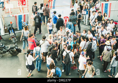 Bangkok, Thailand. 25. Januar 2014. Demonstranten versammeln sich im Einkaufszentrum in der Nähe von Bangkok Ratchaprasong Kreuzung. Bildnachweis: Kmt rf/Alamy Live-Nachrichten Stockfoto