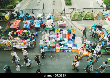 Bangkok, Thailand. 25. Januar 2014. Demonstranten versammeln sich im Einkaufszentrum in der Nähe von Bangkok Ratchaprasong Kreuzung. Bildnachweis: Kmt rf/Alamy Live-Nachrichten Stockfoto