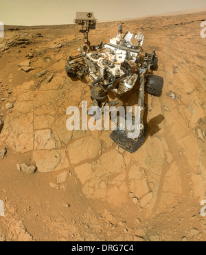 Selbstporträt von der NASA-Mars-Rover verbindet Neugier 66 Aufnahmen von der Rover Mars Hand Objektiv Imager (MAHLI) genommen. Stockfoto