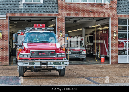 Gloucester freiwillige Feuer & Rettung Staion 1, 6595 Main St Gloucester Courthouse, Virginia Stockfoto