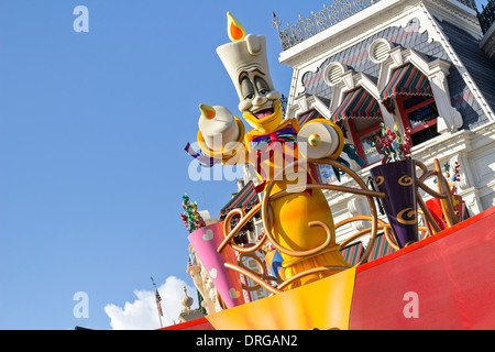Disney Charakter Lumiere im Magic Kingdom im Walt Disney World in Florida. Stockfoto