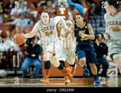 Austin, Texas, USA. 25. Januar 2014. 25. Januar 2014: Texas Longhorns Chassidy Fussell #24 in Aktion während der NCAA Frauen-Basketball-Spiel zwischen der West Virginia Mountaineers Frank Erwin Center in Austin TX. © Csm/Alamy Live-Nachrichten Stockfoto