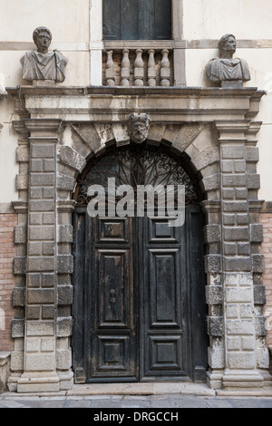 Innenhof und Eingang in das Conservatorio Di Musica Benedetto Marcello, Musik-Konservatorium in Venedig, Italien Stockfoto