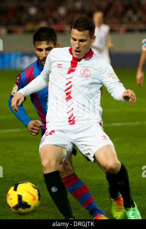 Sevilla, Spanien. 25. Januar 2014. Gameiro, Spieler von Sevilla F.C., während des Spiels von La Liga (BBVA) zwischen Sevilla F.C. und Levante Basket-an Ramon Sanchez Pizjuan Stadion am 25. Januar 2014 in Sevilla, Spain.Photo: Daniel Gonzalez Acuna/NurPhoto Credit: Daniel Gonzalez Acuna/NurPhoto/ZUMAPRESS.com/Alamy Live News Stockfoto