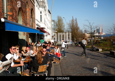 Straßencafé an der Hafenstraße, St. Pauli Viertel, Hamburg, Deutschland, Europa Stockfoto