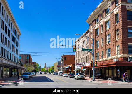 Capitol Avenue mit Blick auf Wyoming State Capitol, Cheyenne, Wyoming, USA Stockfoto