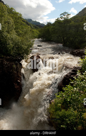 Wasserfall im Glen Nevis in der Nähe von Fort William Stockfoto