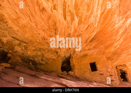 House On Fire in Cedar Mesa Utah ist eine Anasazi Klippe Wohnung aus etwa 1100 n. Chr. Stockfoto