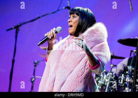 Detroit, Michigan, USA. 26. Januar 2014. Legendäre Soul-Sängerin PATTI LABELLE erklingt in der MotorCity Casino Resonanzboden in Detroit, MI am 26. Januar 2014 Credit: Marc Nader/ZUMA Wire/ZUMAPRESS.com/Alamy Live News Stockfoto