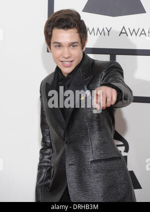 Los Angeles, USA. 26. Januar 2014. Austin Mahone kommt auf dem roten Teppich für die 56. Grammy Awards im Staples Center in Los Angeles, USA, am 26. Januar 2014. Bildnachweis: Yang Lei/Xinhua/Alamy Live-Nachrichten Stockfoto