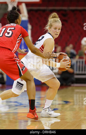 Fresno, CS, USA. 25. Januar 2014. 25. Januar 2014 gewonnen Fresno, CA - Fresno State Guard Natascha Hartvich im Spiel zwischen der Universität von Nevada-Las Vegas-Runnin'-Rebellen und der Fresno State Bulldogs im Save Mart Center in Fresno State Fresno, CA. 70 bis 52. © Csm/Alamy Live-Nachrichten Stockfoto