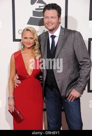 Los Angeles, Kalifornien, USA. 26. Januar 2014. Country Music Stars BLAKE SHELTON und MIRANDA LAMBERT kommen für die 56. Annual Grammy Awards im Staples Center. Bildnachweis: Lisa O'Connor/ZUMAPRESS.com/Alamy Live-Nachrichten Stockfoto