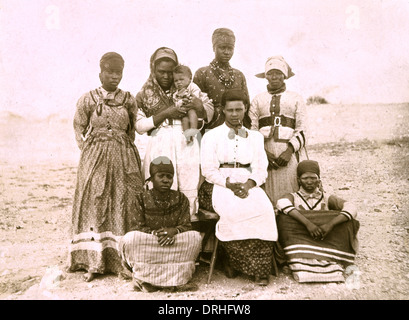 Gruppe von Herero Frauen, Deutsch Südwest-Afrika Stockfoto