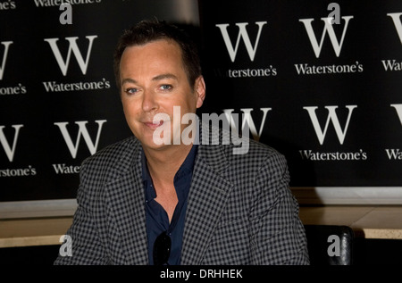 Komiker Julian Clary an Buchpräsentation in Waterstones London Stockfoto