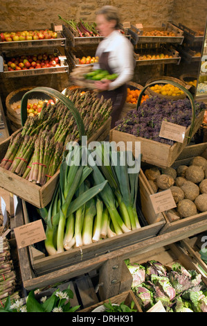 Daylesford Organic farmshop Gloucestershire, Shops, Shopping Mall und Cafe. Oft die Harrod's der Cotswolds bezeichnet. Eine im Vereinigten Königreich Stockfoto