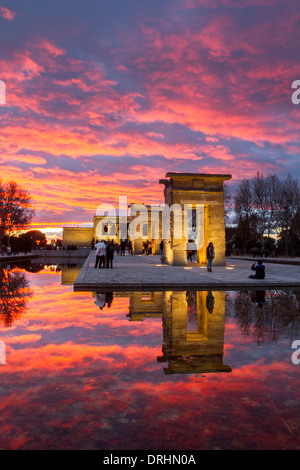 Sonnenuntergang in Debod Tempel, Madrid, Spanien Stockfoto