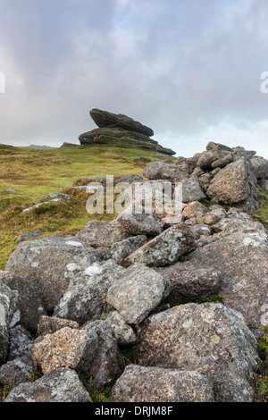 Der Logan-Stein von Iren Wand auf Belstone Common, Dartmoor, Belstone in der Nähe von Oakhampton, Devon, England, UK Stockfoto