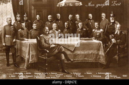 Kaiser Wilhelm II., umgeben von der deutschen Regierung Stockfoto
