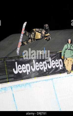 Aspen, Colorado, USA. 22. Januar 2014. Taku Hiraoka (JPN) Snowboarding: Taku Hiraoka Japans konkurriert während der Winter X Games Herren Ski Superpipe Ausbildung in Aspen, Colorado, Vereinigte Staaten von Amerika. © Hiroyuki Sato/AFLO/Alamy Live-Nachrichten Stockfoto
