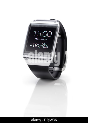 Samsung Galaxy Gear Smartwatch Nahaufnahme. Isolierte Uhr auf weißem Hintergrund mit Beschneidungspfad. Stockfoto