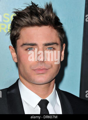 Los Angeles, Kalifornien, USA. 27. Januar 2014. Zac Efron Teilnahme an der Los Angeles Premiere von '', dass Awkward Moment'' statt im Regal-Kinos am L.A.Live in Los Angeles, Kalifornien am 27. Januar 2014. 2014-Credit: D. Long/Globe Photos/ZUMAPRESS.com/Alamy Live-Nachrichten Stockfoto