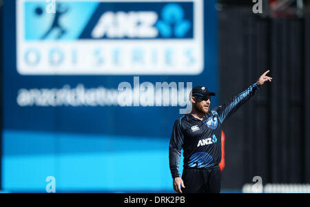 Hamilton, Neuseeland. 28. Januar 2014. Kapitän Brendon McCullum in Spiel 4 der ANZ ein Tag International Kricket-Serie. New Zealand schwarzen Kappen V Indien bei Seddon Park. Bildnachweis: Aktion Plus Sport/Alamy Live-Nachrichten Stockfoto