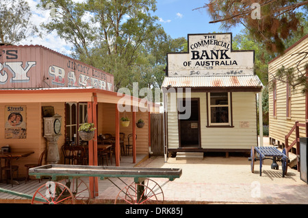 Exponate auf der Swan Hill Pioneer Settlement lebendiges Museum in Victoria, Australien Stockfoto