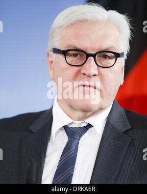 Berlin, Deutschland. 28. Januar 2014. Bundesaußenminister Frank-Walter Steinmeier (SPD) erhält die niederländischen Kollegen Frans Timmermans im Auswärtigen Amt in Berlin. / Foto: Frank-Walter Steinmeier (SPD), der deutsche Außenminister. Reynaldo Paganelli/NurPhoto/ZUMAPRESS.com/Alamy © Live-Nachrichten Stockfoto