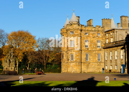 Palace of Holyroodhouse in Winter-Licht, Edinburgh, Schottland Stockfoto