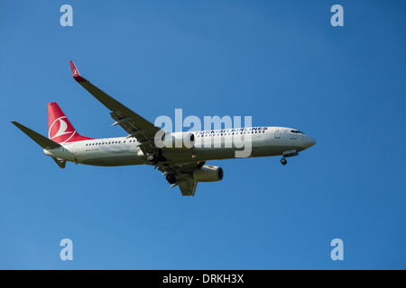 Turkish Airlines Boeing 737 landen Stockfoto