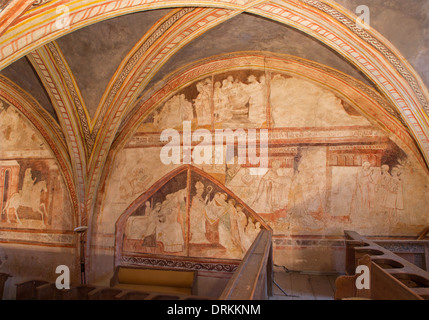 STITNIK, Slowakei - 29. Dezember 2013: Mittelalterliche Fresken auf den Chor im gotischen evangelische Kirche in Stitnik von 14-15 Cent. Stockfoto