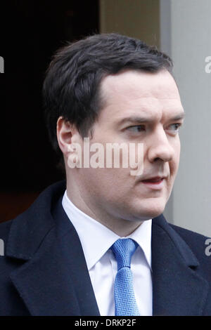 London, UK, UK. 28. Januar 2014. GEORGE OSBOURNE Kanzler des Finanzministeriums verlässt Nr. 11 Downing Street in London am 28. Januar 2014. Kredit-Bild: © Tal Cohen/ZUMAPRESS.com) Credit: ZUMA Press, Inc./Alamy Live News Stockfoto