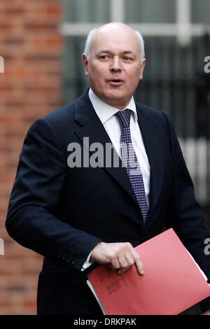 London, UK, UK. 28. Januar 2014. IAIN DUNCAN SMITH MP, Secretary Of State for Work and Pensions besucht der wöchentlichen Kabinettssitzung am Nr. 10 Downing Street in der City of Westminster, London. Tal Cohen/ZUMAPRESS.com/Alamy © Live News Bildnachweis: ZUMA Press, Inc./Alamy Live News Stockfoto